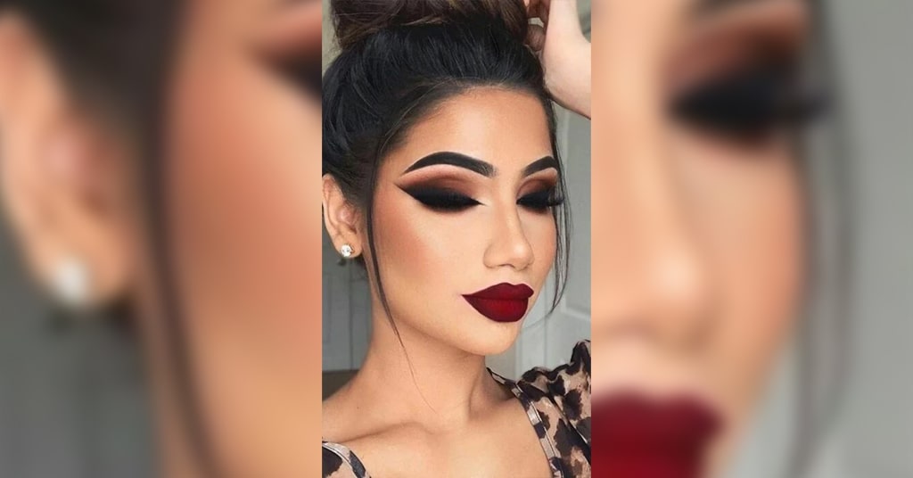 Unveiling the Hottest Smokey Eye Makeup Trends in India!